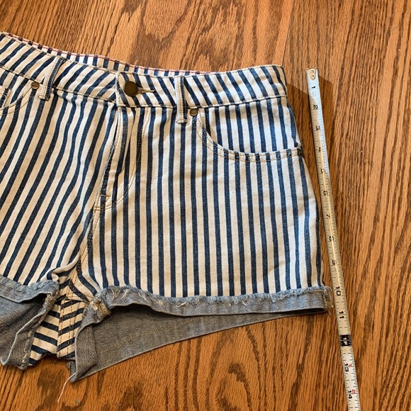 Roxy Blue & White Striped Shorts - Picture 3 of 9